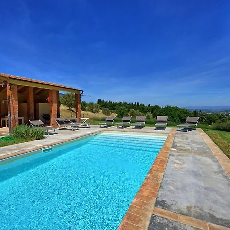 Sleeps 11 Pool Air Con Wifi Fighine