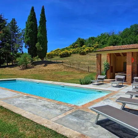 Sleeps 11 Pool Air Con Wifi וילה Fighine