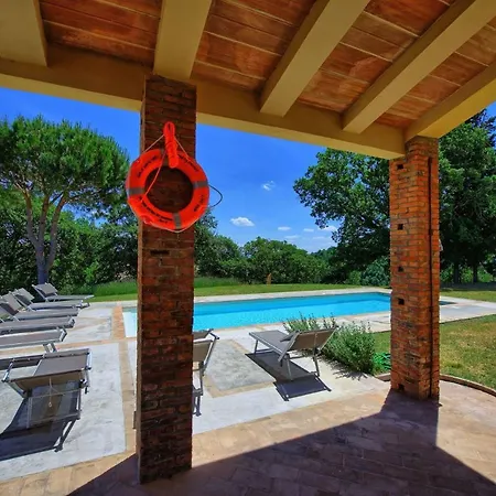 Sleeps 11 Pool Air Con Wifi וילה *
