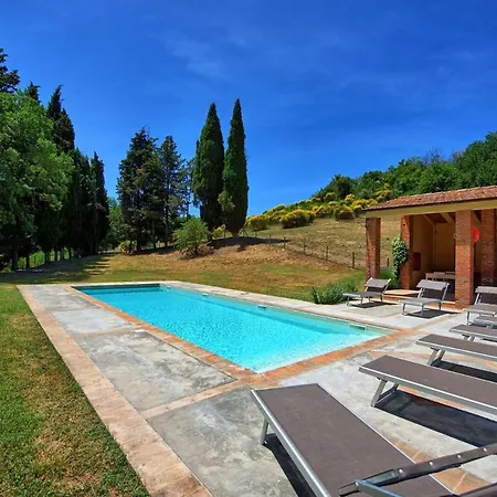 Sleeps 11 Pool Air Con Wifi Fighine