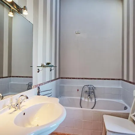 Sleeps 11 Pool Air Con Wifi * Fighine